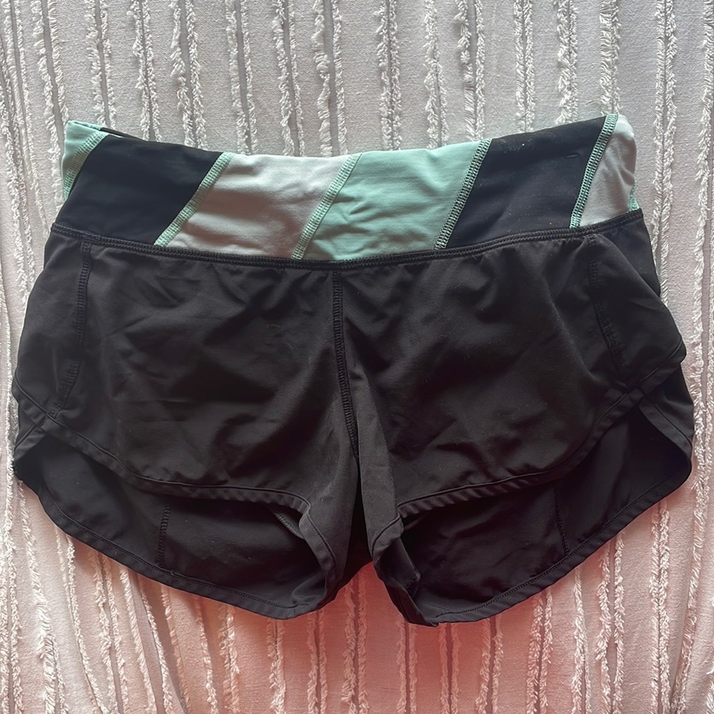 Lululemon shorts! Doesn’t say the size but fits like a 2-4